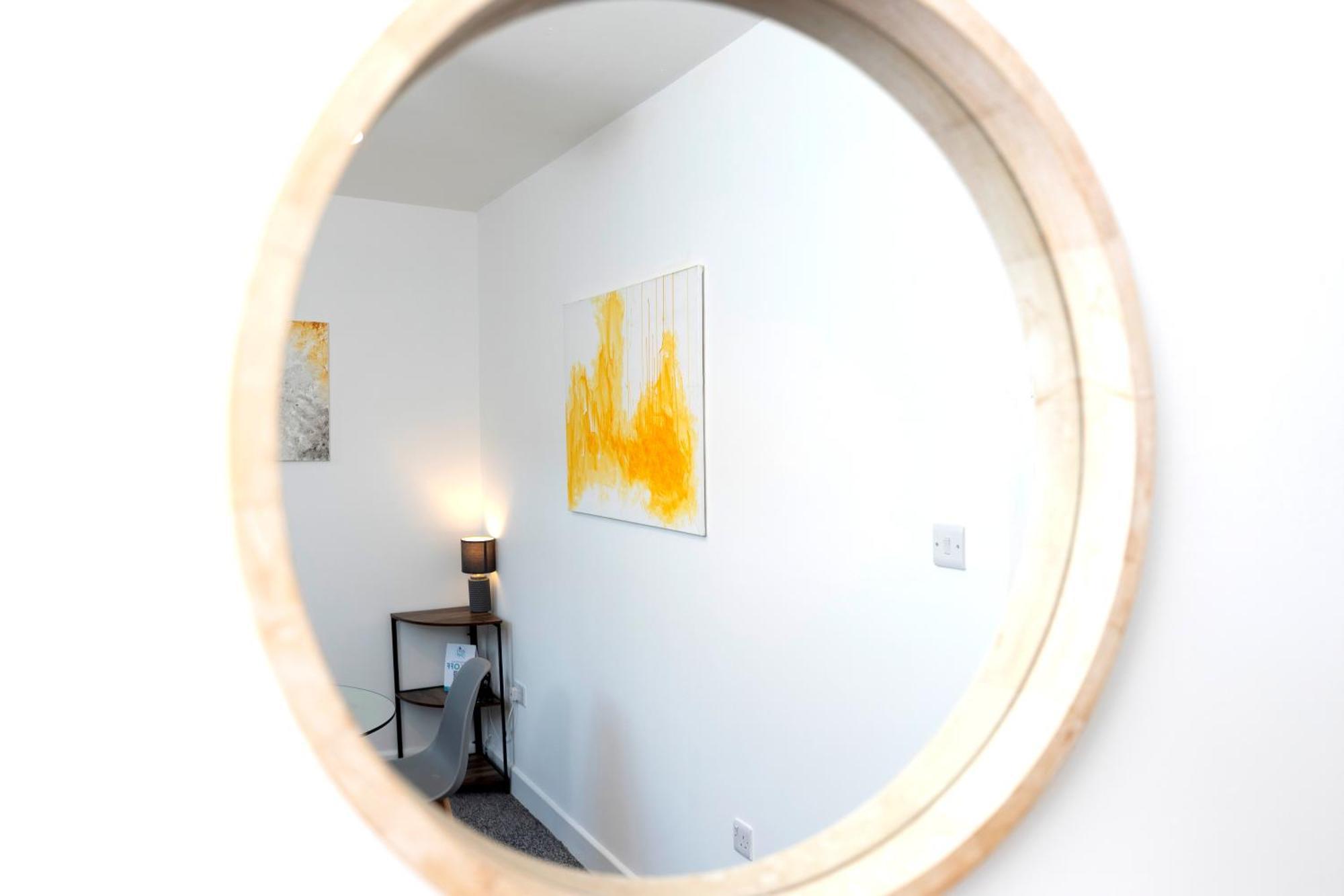 Quiet And Comfy House With 2 Bedrooms And 2 Bathrooms Super Fast Wifi And Crisp Hotel Standard White Linen Hosted By Our Home Short Stays Darlington  Kültér fotó